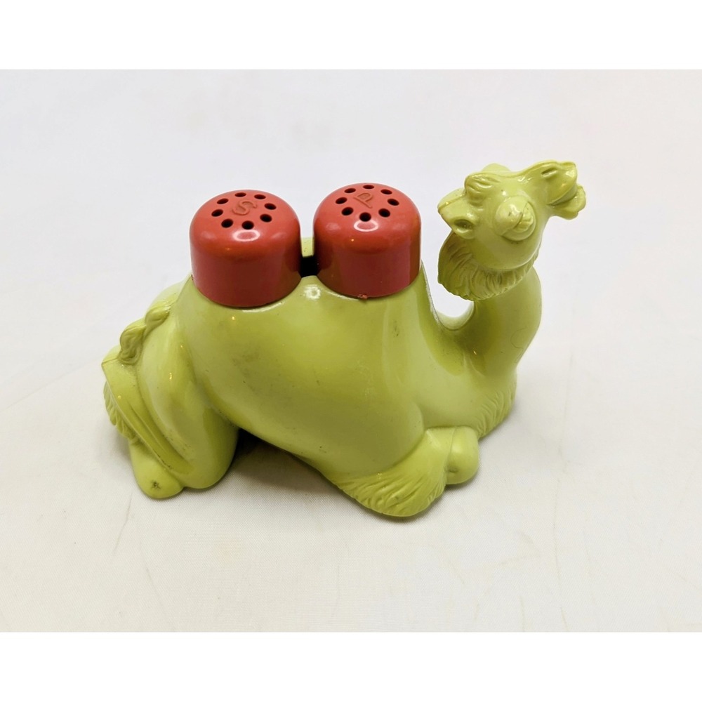 Vintage Retro Green And Pink Plastic Camel Salt & Pepper Shakers